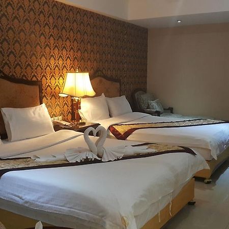 The Privi Suites Патая Екстериор снимка