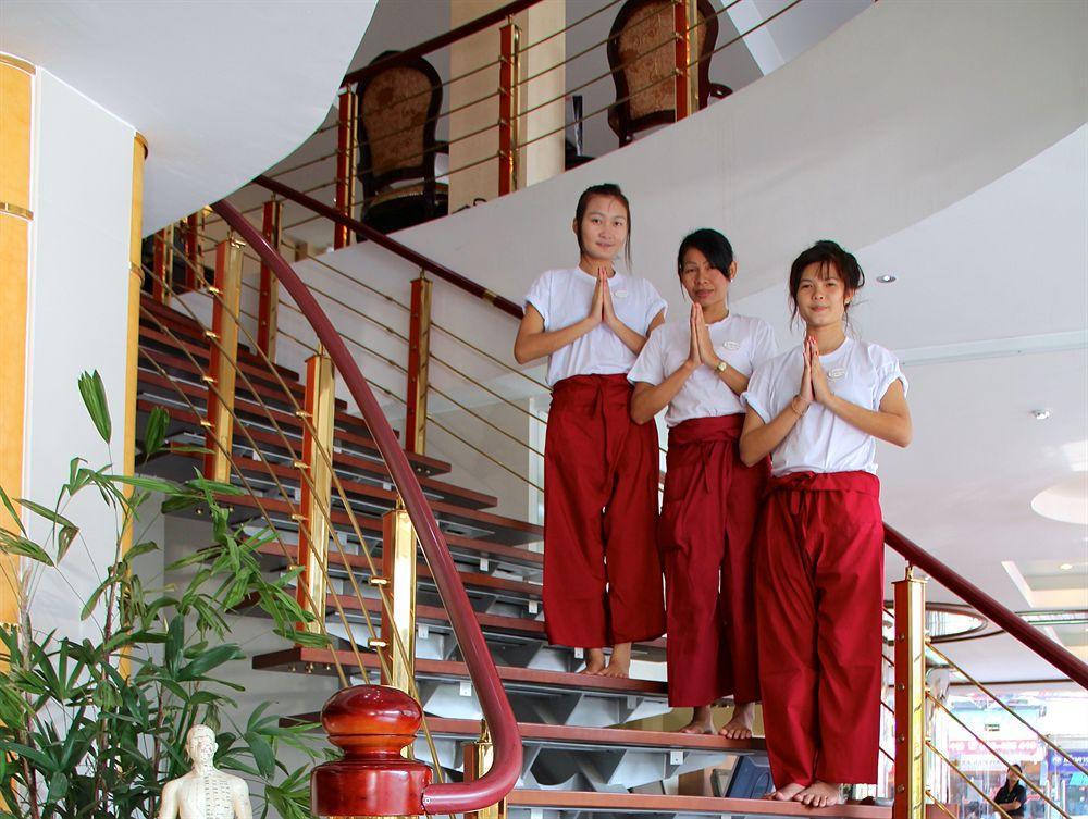 The Privi Suites Патая Екстериор снимка