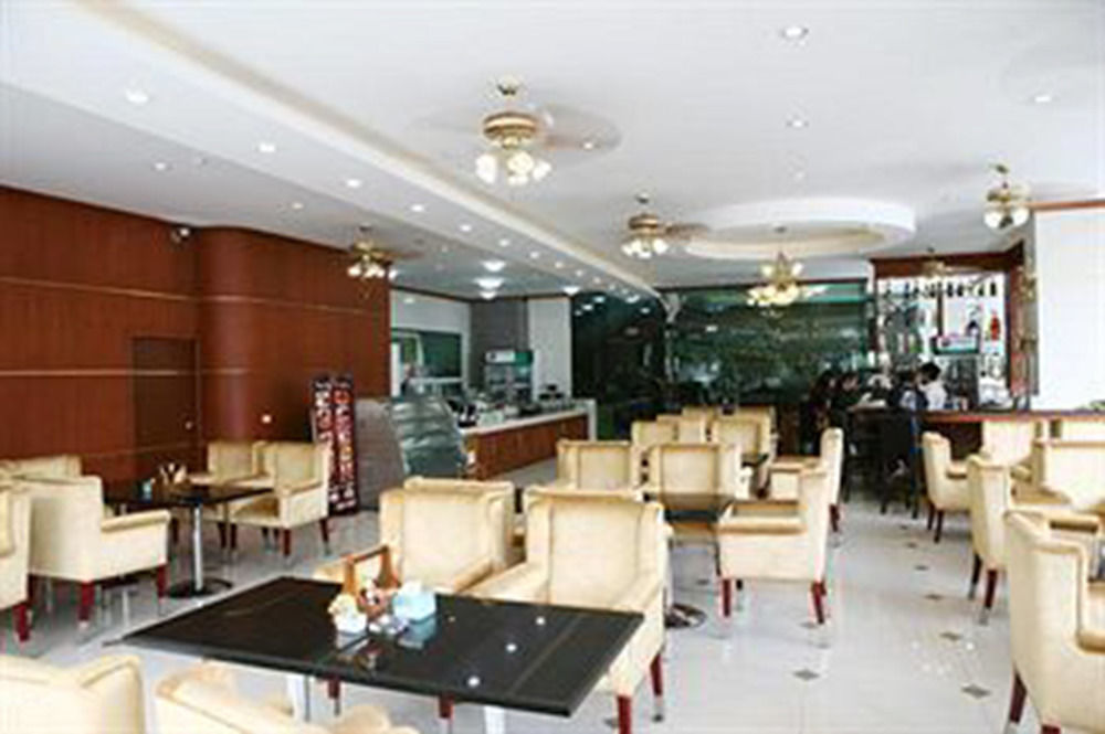The Privi Suites Патая Екстериор снимка