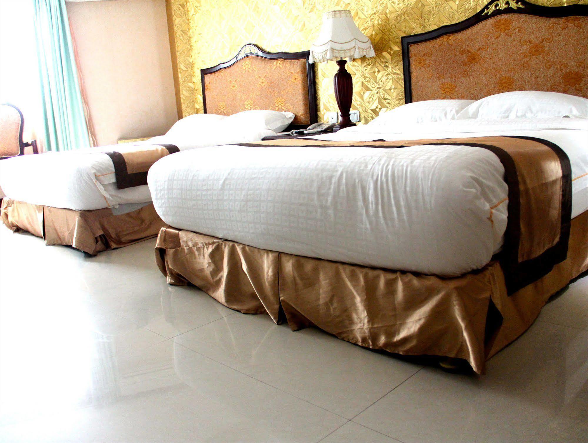 The Privi Suites Патая Екстериор снимка